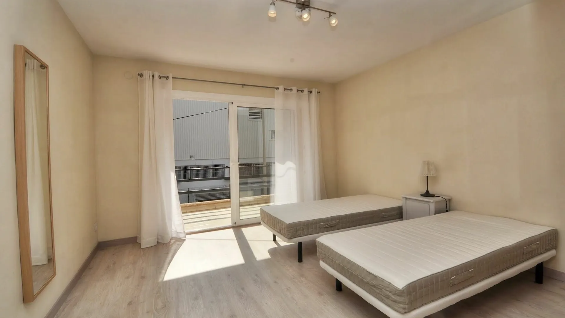 Big Apartment Caprabo Lloret de Mar